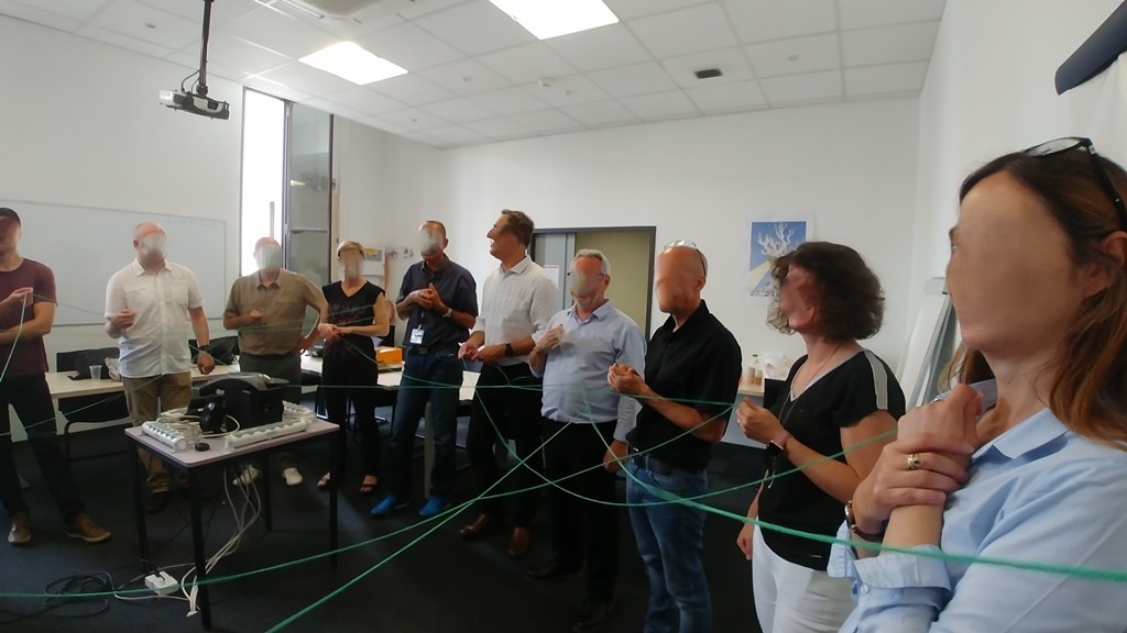 Exercice collectif avec une corde